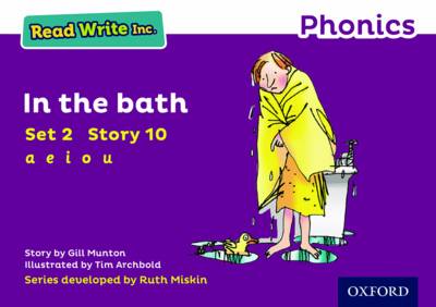 Read Write Inc. Phonics: Purple Set 2 Storybook 10 In the Bath - Read Write Inc. Phonics (Paperback)