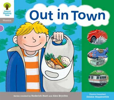 Oxford Reading Tree: Level 1: Floppy's Phonics: Sounds and Letters: Out in Town - Oxford Reading Tree (Paperback)