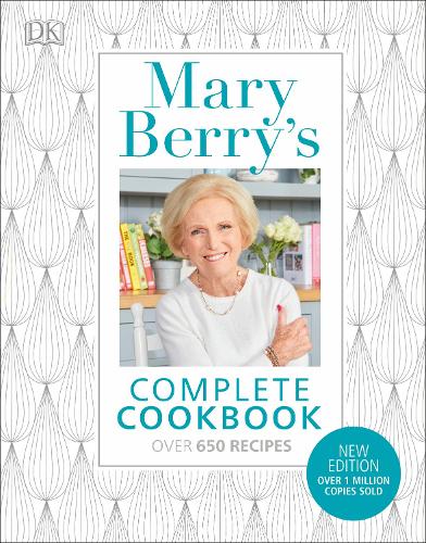 Mary Berry's Complete Cookbook: Over 650 recipes (Hardback)
