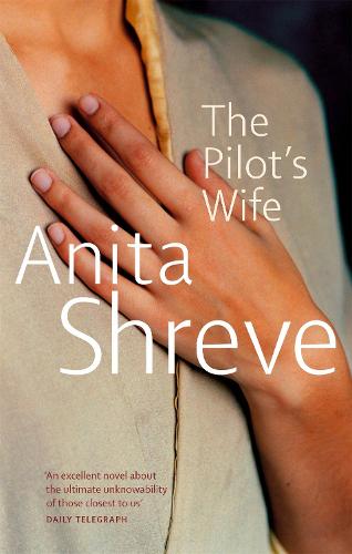 The Pilot's Wife (Paperback)