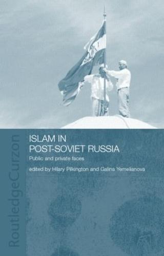 Islam in Post-Soviet Russia (Hardback)