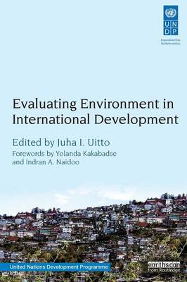 Evaluating Environment in International Development (Paperback)