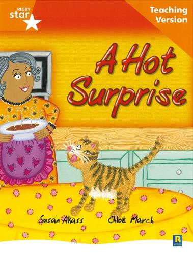 Rigby Star Guided Reading Orange Level: The Hot Surprise Teaching Version - RIGBY STAR (Paperback)