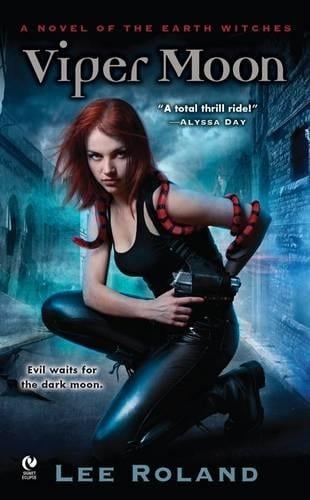 Viper Moon: A Dark Huntress Novel (Paperback)