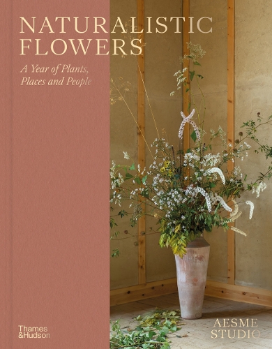 Thames & Hudson Ltd Naturalistic Flowers