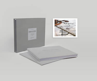 Edward Burtynsky: Essential Elements (Collector's Edition): A slipcased edition of 200 copies with a signed print (Hardback)