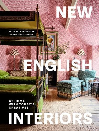 New English Interiors: At Home with Today's Creatives (Hardback)