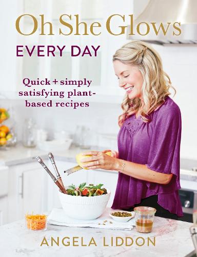 Book cover of Oh She Glows Every Day