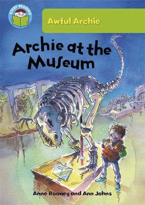 Archie at the Museum - Start Reading: Awful Archie 2 (Paperback)