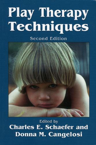 Play Therapy Techniques (Paperback)