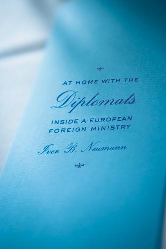 At Home with the Diplomats: Inside a European Foreign Ministry - Expertise: Cultures and Technologies of Knowledge (Paperback)