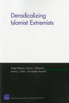 Deradicalizing Islamist Extremists (Paperback)