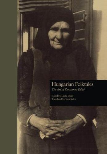 Hungarian Folktales: The Art of Zsuzsanna Palk- (Paperback)