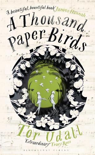 A Thousand Paper Birds (Hardback)