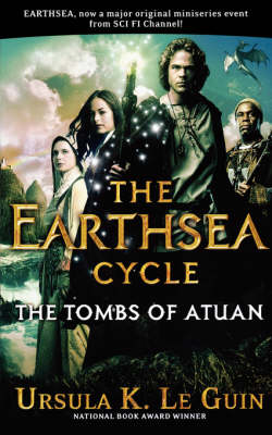 The Tombs of Atuan: Book Two (Earthsea Cycle) (Paperback)