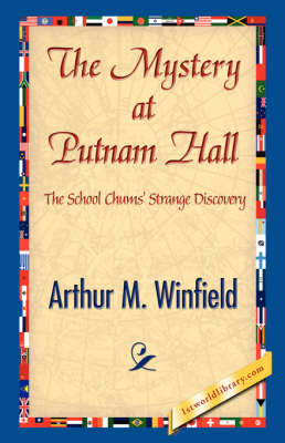 The Mystery at Putnam Hall (Hardback)