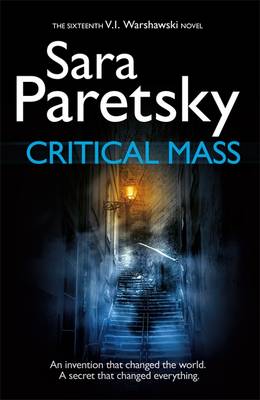 Critical Mass - V.I. Warshawski 16 (Hardback)