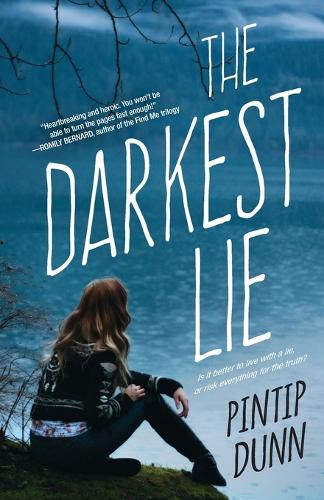 The Darkest Lie (Paperback)