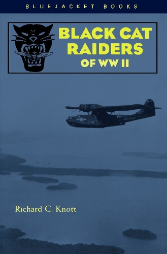 Black Cat Raiders of WWII (Paperback)