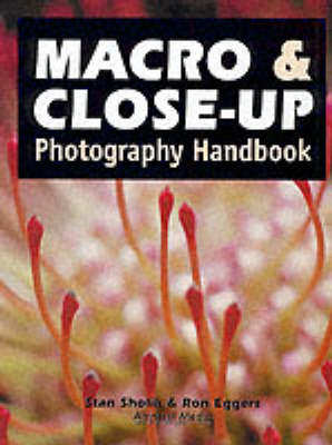 Macro And Close-up Photography Handbook (Paperback)