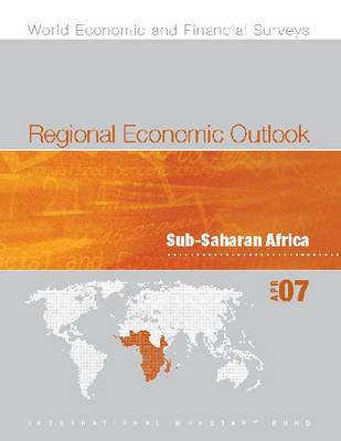 Regional Economic Outlook: Sub-Saharan Africa (Paperback)