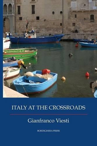 Italy at the Crossroads (Paperback)
