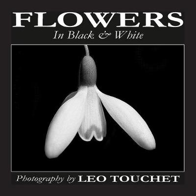 Flowers in Black & White (Paperback)