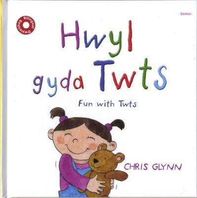 Hwyl Gyda Twts: Play with Twts (Hardback)