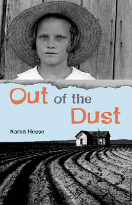 Out of the Dust (Paperback)
