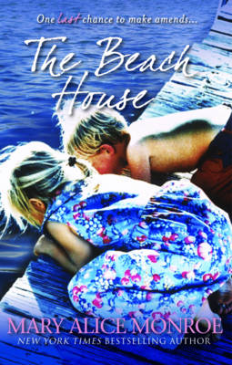 The Beach House (Paperback)