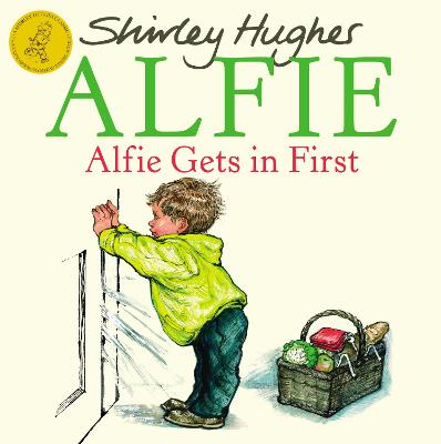 Alfie Gets in First - Alfie (Paperback)