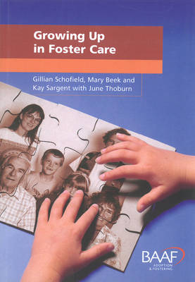 Growing Up in Foster Care (Paperback)