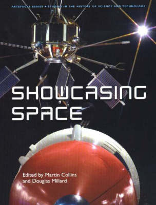 Showcasing Space - Artefacts S. (Hardback)
