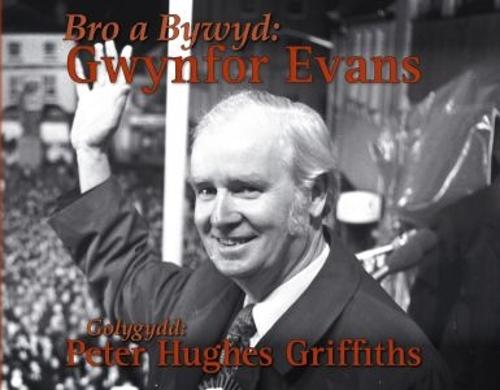 Bro a Bywyd: Gwynfor Evans (Paperback)