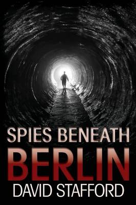 Spies Beneath Berlin (Paperback)
