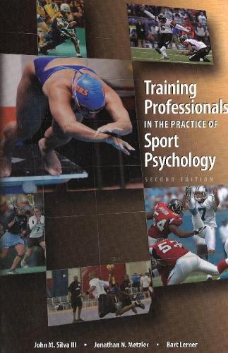 Training Professionals in the Practice of Sport Psychology (Paperback)