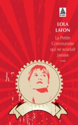 La Petite Communiste Qui Ne Souriait Jamais (Paperback)