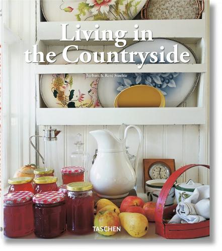 Living in the Countryside (Hardback)