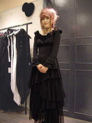 How to Cosplay: Gothic and Lolita v. 5 (Paperback)