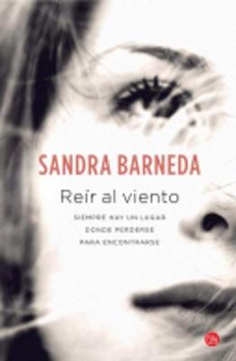 Reir al viento (Paperback)