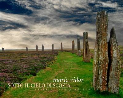 Under a Scottish Sky (Hardback)
