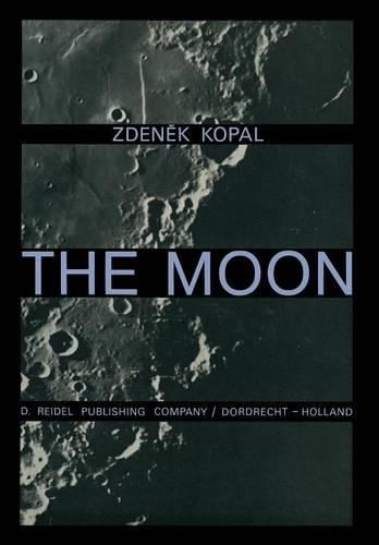 The Moon (Paperback)