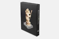 Masterworks (Slipcased Edition): Rare and Beautiful Chess Sets of the World (Hardback)