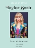 Icons of Style – Taylor Swift: The story of a fashion legend - Icons of Style (Hardback)