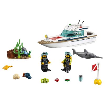 diving yacht lego