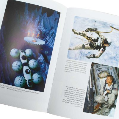 Chasing the Moon: The Story of the Space Race - from Arthur C. Clarke to the Apollo Landings (Hardback)