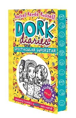 Dork Diaries: Spectacular Superstar - Dork Diaries 14 (Hardback)