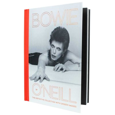 Bowie by O'Neill: The definitive collection with unseen images (Hardback)