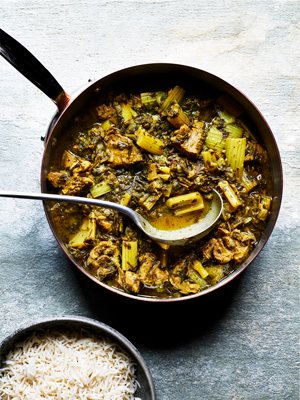Simply: Easy everyday dishes from the bestselling author of Persiana - Signed Bookplates Edition (Hardback)