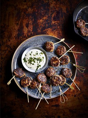 Simply: Easy everyday dishes from the bestselling author of Persiana - Signed Bookplates Edition (Hardback)